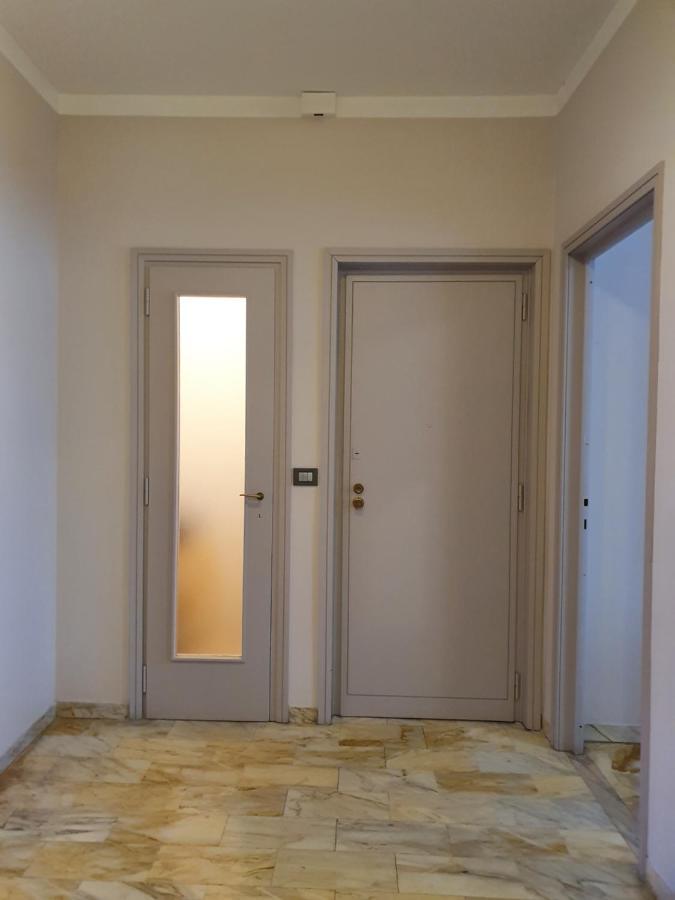 Giolitti Luxury Apartment Cuneo Exteriör bild